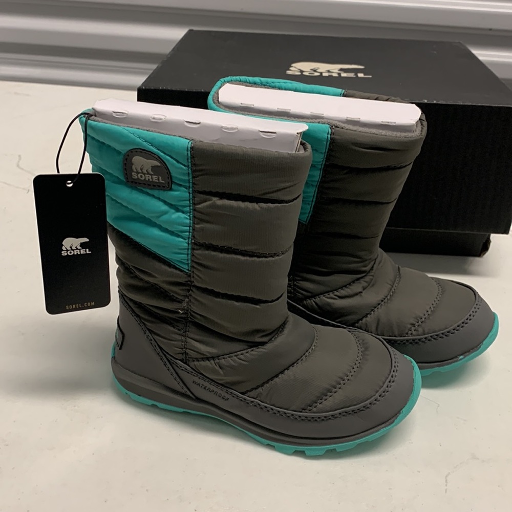 Sorel Kids Boots in Gray and Teal